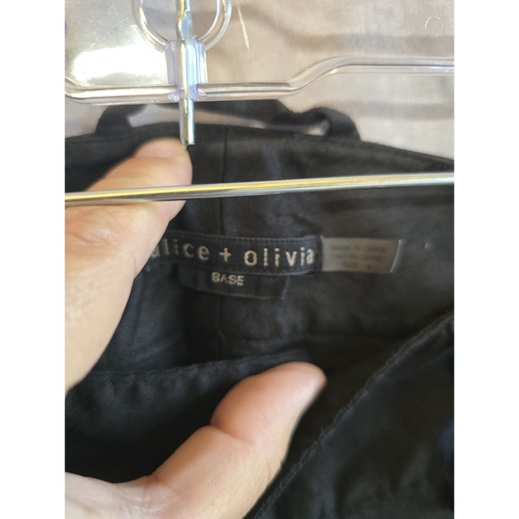 Alice + Olivia black Congo Banded Cargo Black Linen joggers Size 4 - Picture 2 of 13